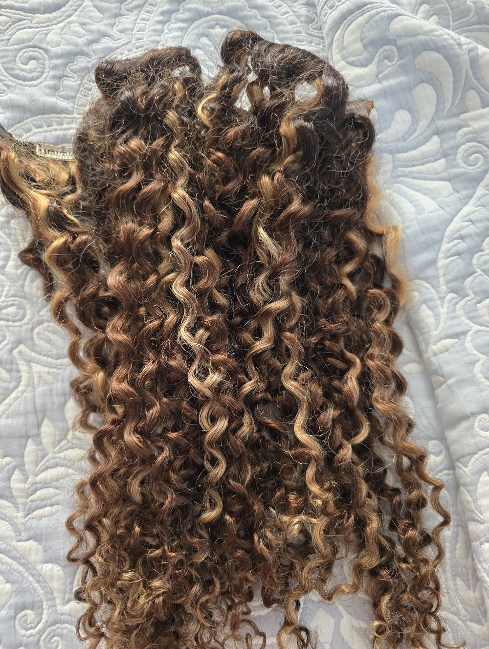 Lacer Curly Clip-In Hair Extensions with Blonde Highlights - 240g 20 Inch